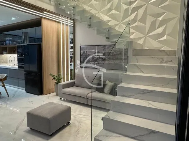 Imagem 15: Casa dos sonhos à venda! Localizada no coração da cidade, esta magnífico sobrado