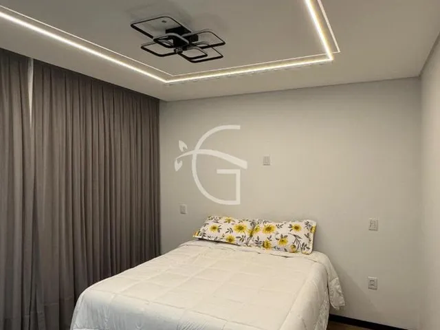 Imagem 6: Casa dos sonhos à venda! Localizada no coração da cidade, esta magnífico sobrado