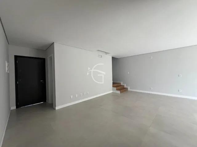 Imagem 11: Linda casa à venda! Se você está em busca de um lar espaçoso e confortável para a