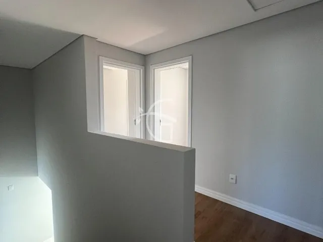 Imagem 16: Linda casa à venda! Se você está em busca de um lar espaçoso e confortável para a
