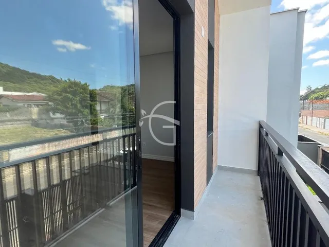 Imagem 5: Linda casa à venda! Se você está em busca de um lar espaçoso e confortável para a