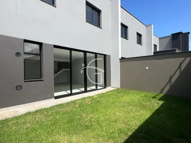 Imagem 16: Venha conhecer a casa dos seus sonhos! Esta incrível residência conta com 3 quartos