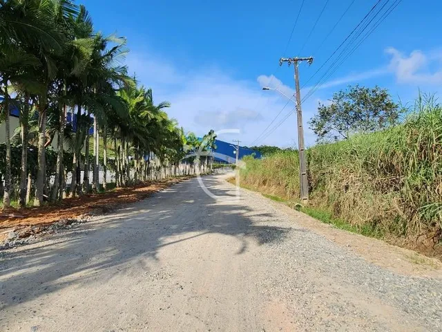 Imagem 12: Excelente oportunidade para investimento! Localizada no Bairro CORVETA em Araquari-SC