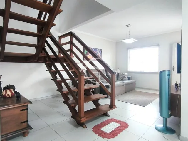 Imagem 9: Belissimo sobrado no bairro Iririú com 142 metros quadrados com 3 quartos sendo 1 suite