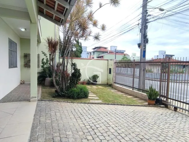 Imagem 13: Belissimo sobrado no bairro Iririú com 142 metros quadrados com 3 quartos sendo 1 suite