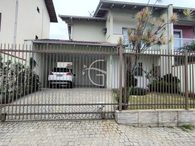 Imagem 5: Belissimo sobrado no bairro Iririú com 142 metros quadrados com 3 quartos sendo 1 suite