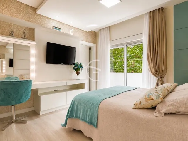 Imagem 2: Linda casa com 1 suíte mais 2 demi-suíte à venda no bairro Bom Retiro em Joinville
