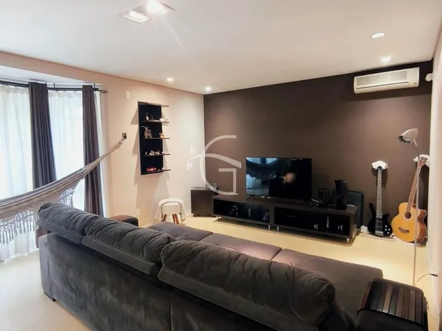 Imagem 15: Venha conhecer a casa dos seus sonhos! Com 4 quartos espaçosos, sendo 1 suíte master