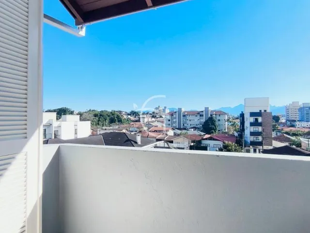 Imagem 5: Venha conhecer a casa dos seus sonhos! Com 4 quartos espaçosos, sendo 1 suíte master