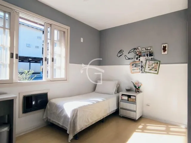 Imagem 2: Venha conhecer a casa dos seus sonhos! Com 4 quartos espaçosos, sendo 1 suíte master