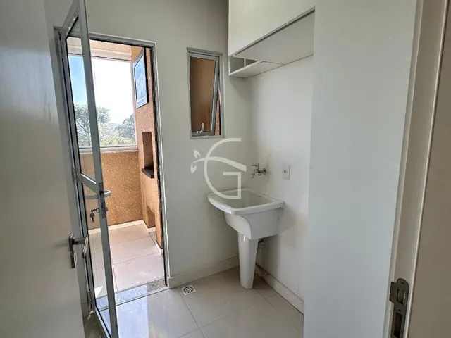 Imagem 16: Um apartamento prático para quem não abre mão de uma ótima localização ! São duas