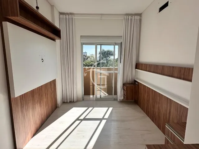 Imagem 9: Um apartamento prático para quem não abre mão de uma ótima localização ! São duas