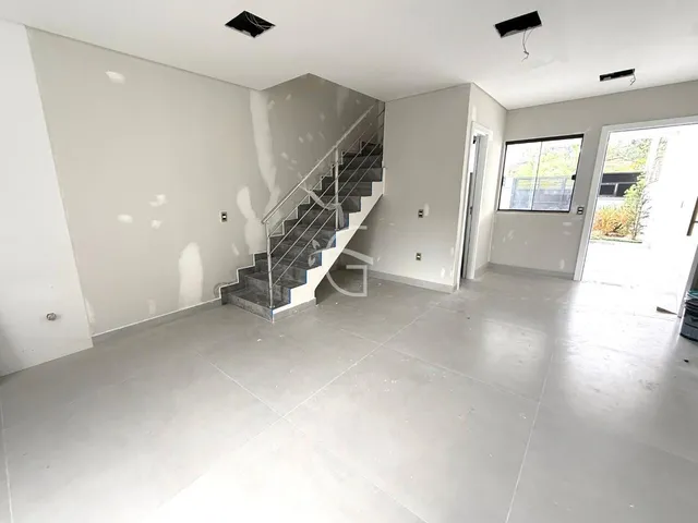 Imagem 3: Casa à venda no Glória em Joinville Seu novo lar no bairro Glória espera por você!