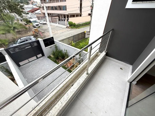 Imagem 5: Casa à venda no Glória em Joinville Seu novo lar no bairro Glória espera por você!