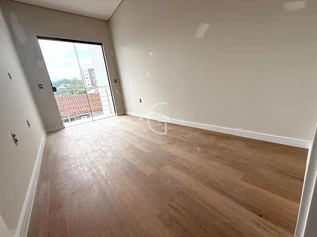 Imagem 9: Casa à venda no Glória em Joinville Seu novo lar no bairro Glória espera por você!