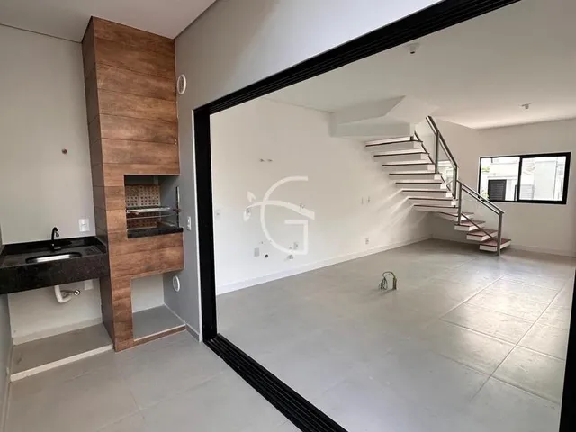 Imagem 5: Excelente sobrado próximo ao mercado ponto bom Quartos confortáveis e acabamentos