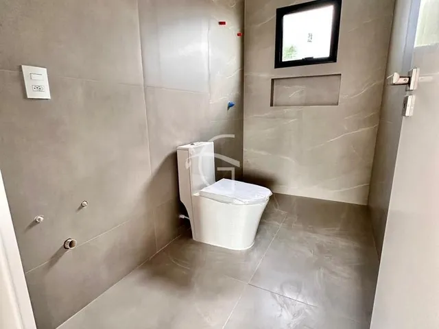 Imagem 2: Excelente sobrado próximo ao mercado ponto bom Quartos confortáveis e acabamentos