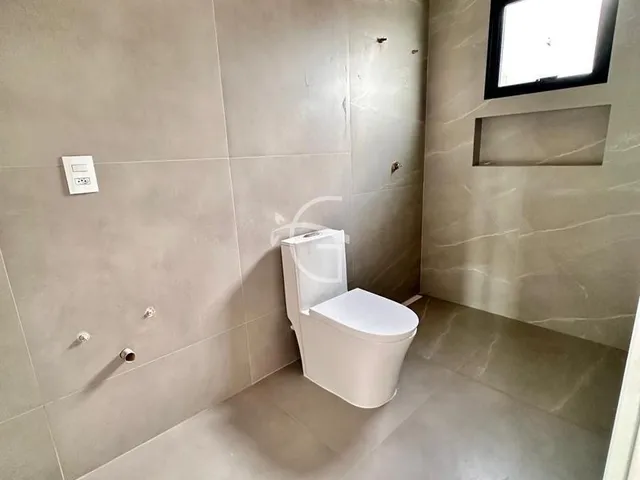 Imagem 8: Excelente sobrado próximo ao mercado ponto bom Quartos confortáveis e acabamentos