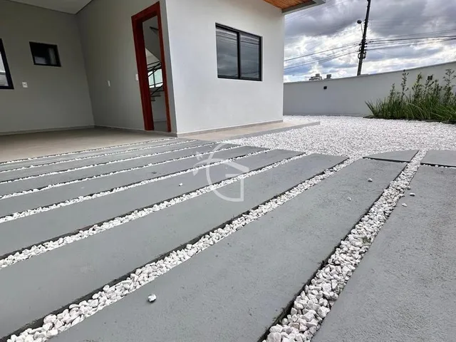 Imagem: Sobrado de esquina excelente! Espaço para