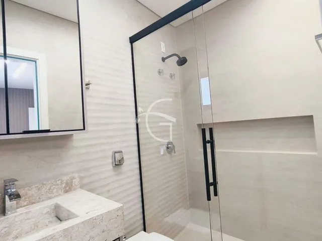 Imagem 2: Seja bem-vindo à casa dos seus sonhos! Localizada em um dos bairros mais charmosos da