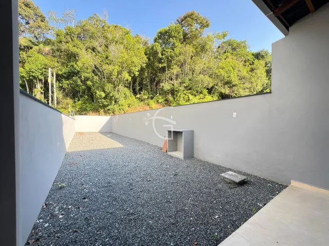 Imagem 2: Sobrado geminado novo no Floresta