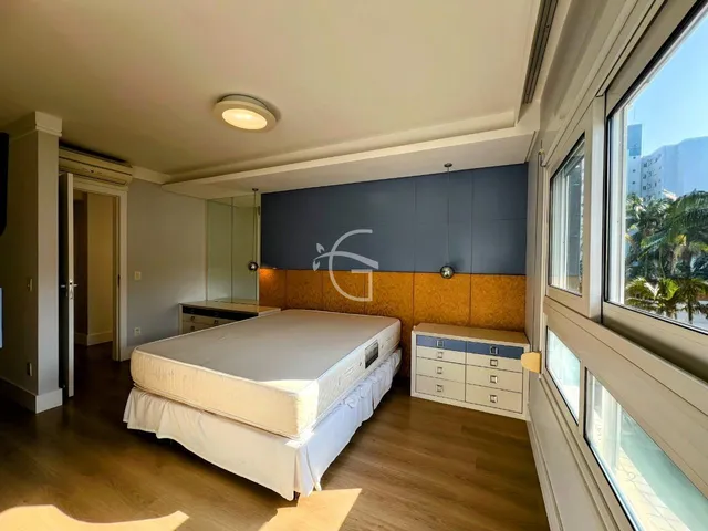 Imagem 9: EXCELENTE APARTAMENTO NO ATIRADORES COM 3 SUÍTES E 3 VAGAS DE GARAGEM