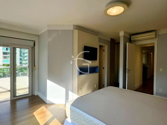 Imagem 10: EXCELENTE APARTAMENTO NO ATIRADORES COM 3 SUÍTES E 3 VAGAS DE GARAGEM