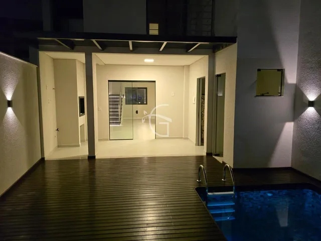 Imagem 14: Venha conhecer esta incrível casa residencial à venda no América, em Joinville