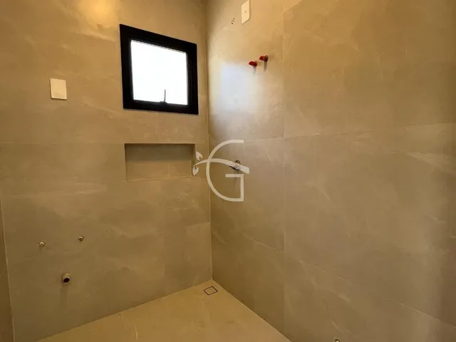 Imagem 11: Venha conhecer esta incrível casa residencial à venda no América, em Joinville