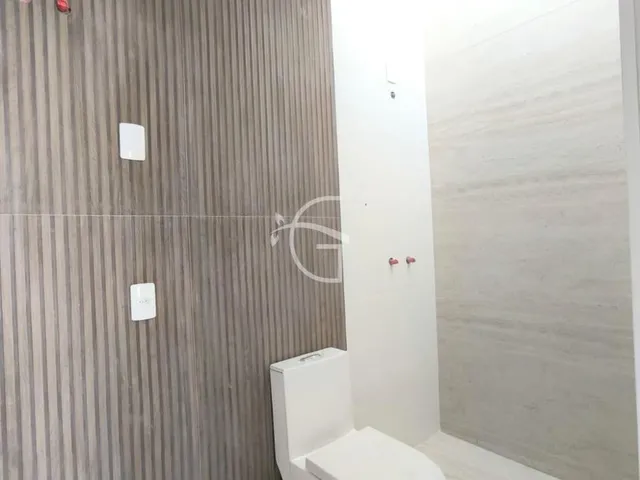 Imagem 13: Procurando a casa dos seus sonhos? Temos o imóvel perfeito para você!