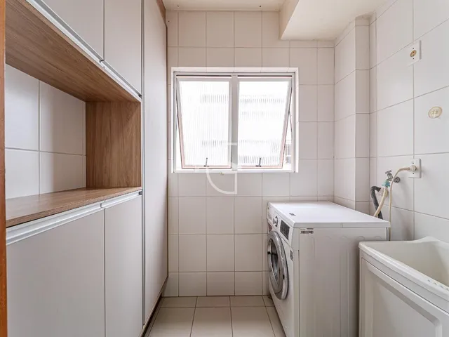Imagem 4: Apresentamos um lindo apartamento com 3 quartos, sendo 1 suíte