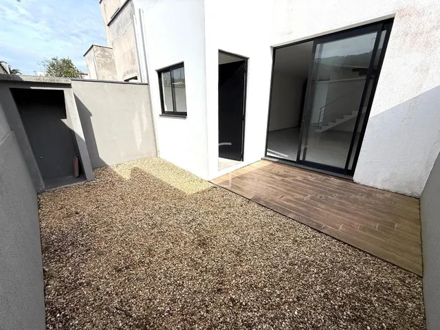 Imagem 11: Casa Geminada à venda na Rua Herval D'Oeste no Saguacu em Joinville
