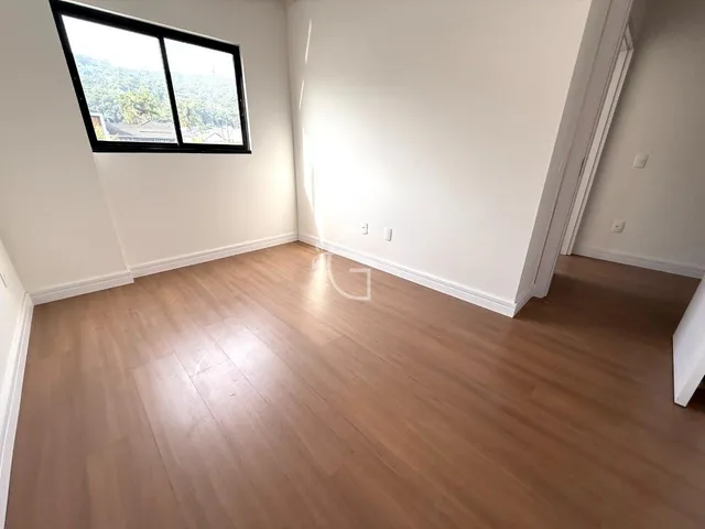 Imagem 15: Casa Geminada à venda na Rua Herval D'Oeste no Saguacu em Joinville