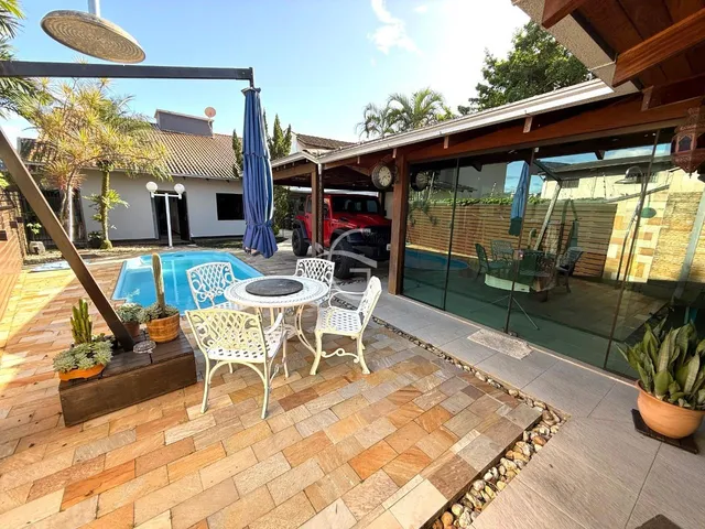 Imagem: Casa à venda no América em Joinville
