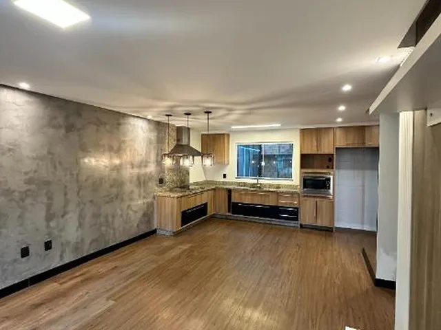 Imagem 10: CASA RESIDENCIAL em Joinville - Santa Catarina, Espinheiros
