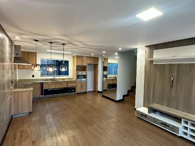 Imagem 16: CASA RESIDENCIAL em Joinville - Santa Catarina, Espinheiros