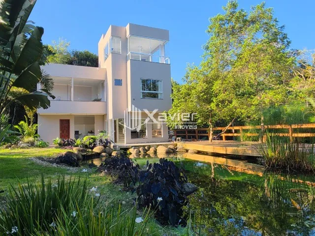 Imagem 13: Chácara à Venda em Nova Guarapari com 964 m², 3 Quartos, Energia Solar, Deck de 75 m²