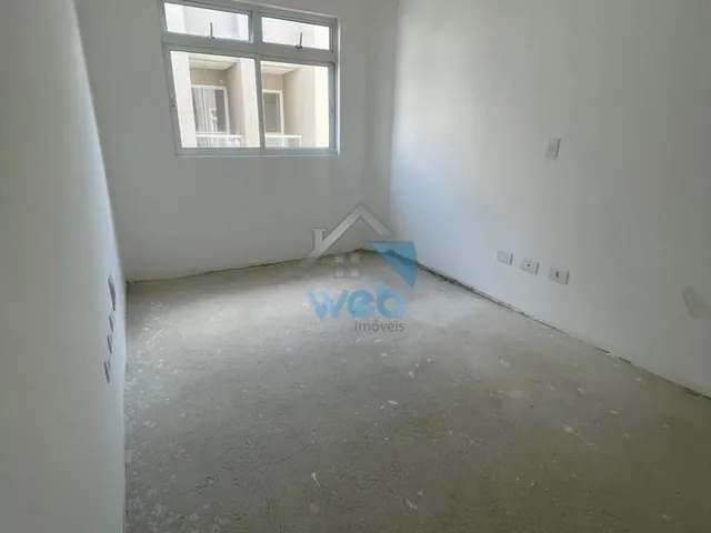 Imagem 8: Ótimo sobrado à venda no Bairro Alto, em Curitiba, com três quartos, sendo um suíte