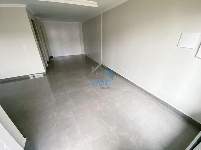 Imagem 3: Sobrados com três quartos à venda no Bairro Xaxim, próximo à BR-116 (Linha Verde) e