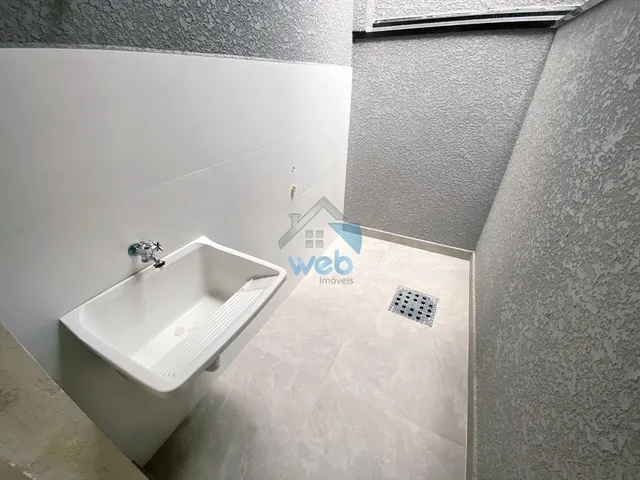 Imagem 11: Sobrados com três quartos à venda no Bairro Xaxim, próximo à BR-116 (Linha Verde) e