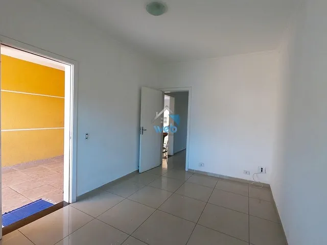 Imagem 8: Sobrado à venda no bairro Cajuru, com amplo terreno nos fundos, 03 quartos sendo uma