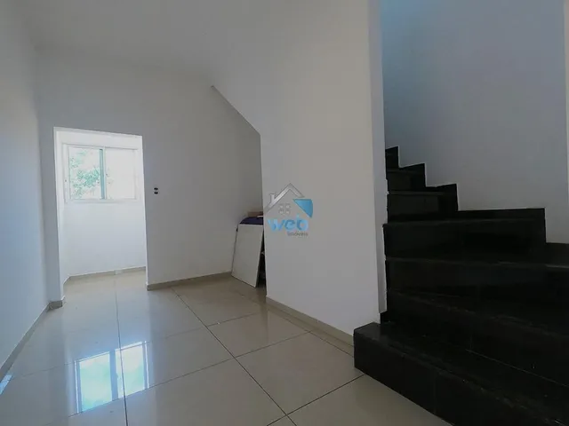 Imagem 14: Sobrado à venda no bairro Cajuru, com amplo terreno nos fundos, 03 quartos sendo uma