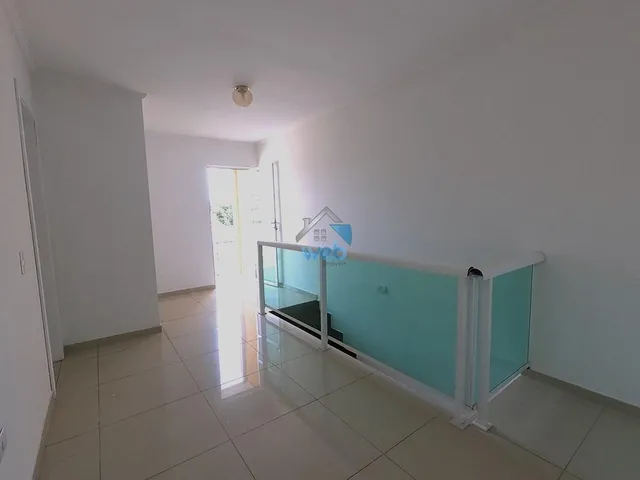 Imagem 11: Sobrado à venda no bairro Cajuru, com amplo terreno nos fundos, 03 quartos sendo uma