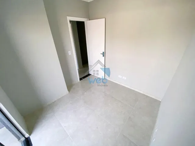 Imagem 8: Sobrado em condomínio no Bairro Campo de Santana, com três quartos, piso em