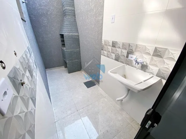 Imagem 7: Sobrado em condomínio no Bairro Campo de Santana, com três quartos, piso em