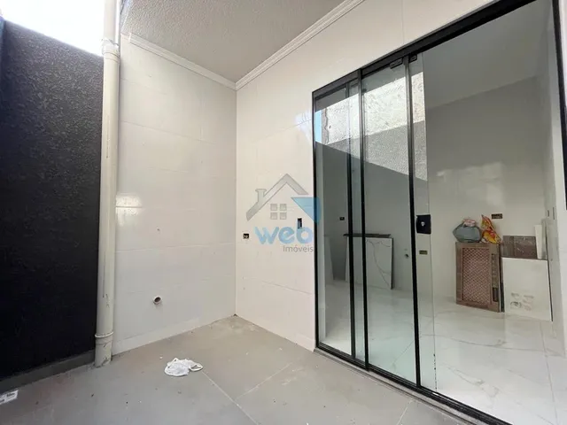 Imagem 12: Sobrados em fase de construção à venda na região do Rio Bonito, no Bairro Campo de
