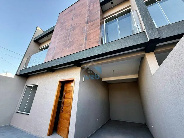 Imagem 12: Sobrado com três quartos no Bairro ITATIAIA, pronto para financiar, contando com 3