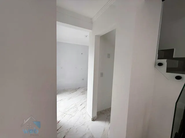 Imagem 4: Venda sobrado, três quartos, churrasqueira, porcelanato, lavabo, garagem coberta