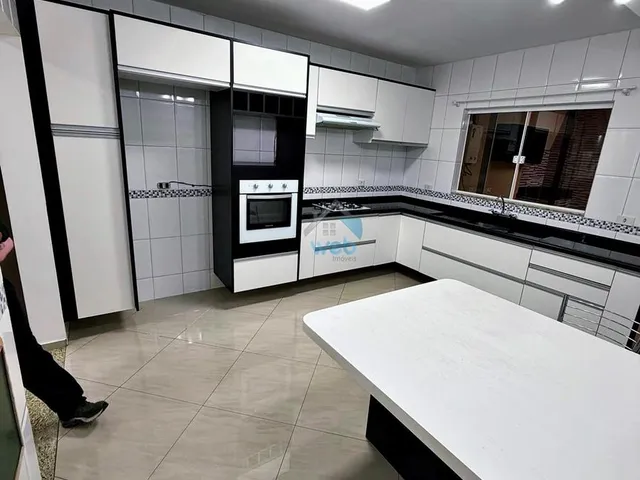 Imagem: Sobrados a venda com dois quartos mobiliado