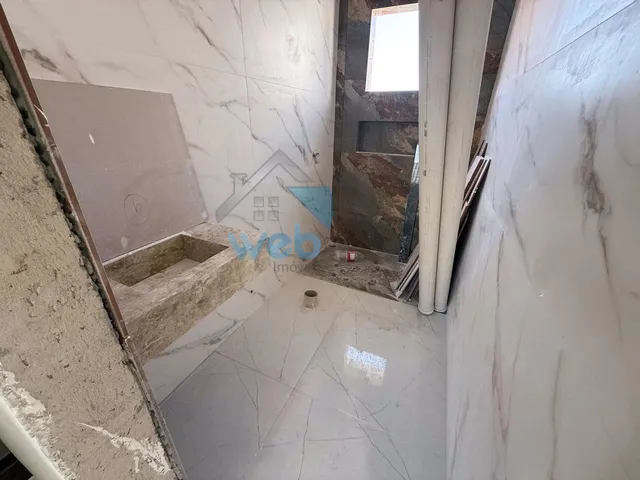Imagem 7: Excelentes sobrados em condomínio fechado à venda no Bairro CIC, com três quartos